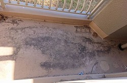 バルコニー洗浄 before